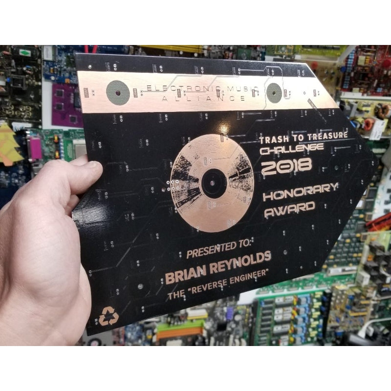 PLAQUE – Laser Engraved Circuit Board Award - TechWears Ltd